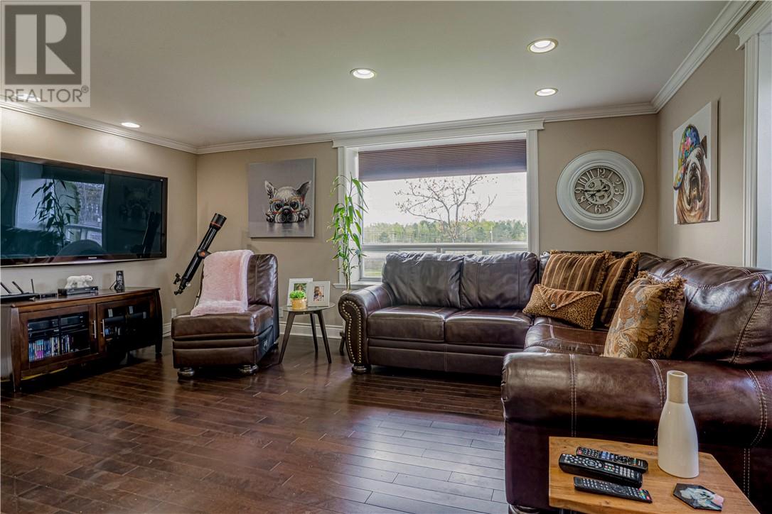 1110 Hwy 17, Wahnapitae, Ontario  P0M 3C0 - Photo 14 - 2126163