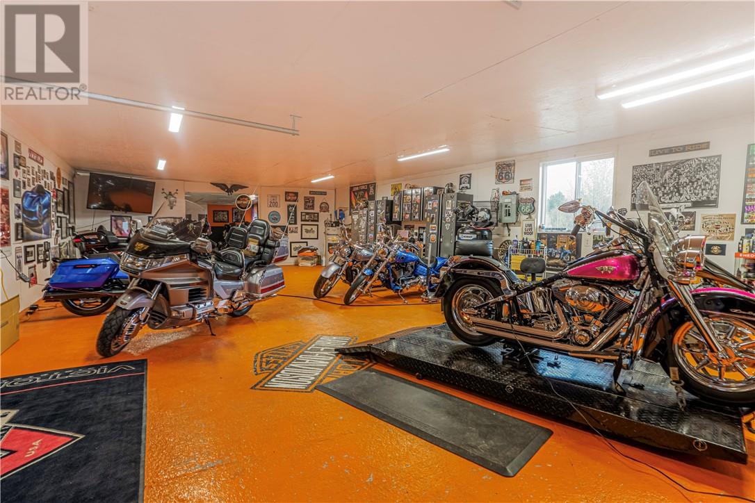 1110 Hwy 17, Wahnapitae, Ontario  P0M 3C0 - Photo 34 - 2126163