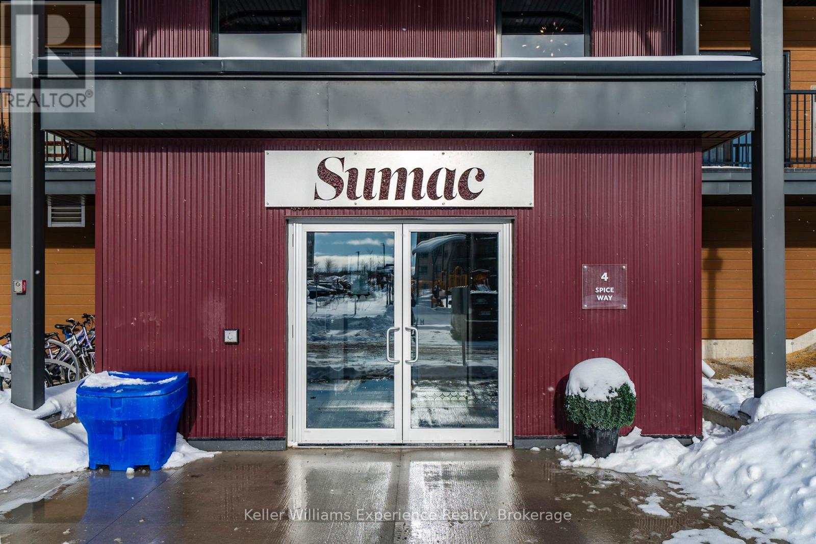 216 - 4 Spice Way, Barrie, Ontario  L9J 0M2 - Photo 1 - S12720300