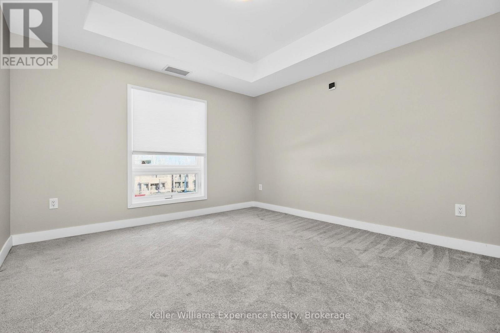 216 - 4 Spice Way, Barrie, Ontario  L9J 0M2 - Photo 26 - S12720300