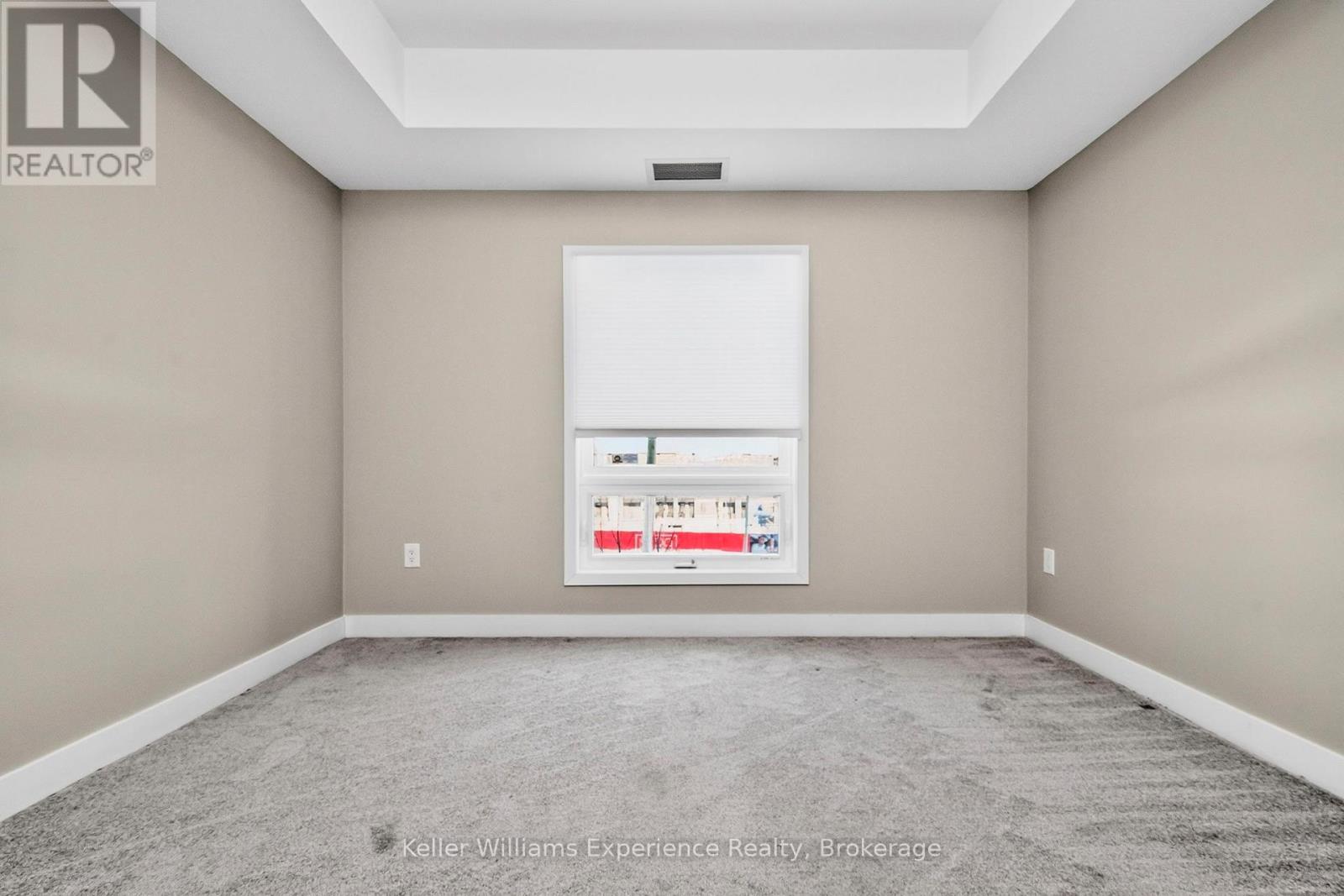 216 - 4 Spice Way, Barrie, Ontario  L9J 0M2 - Photo 27 - S12720300