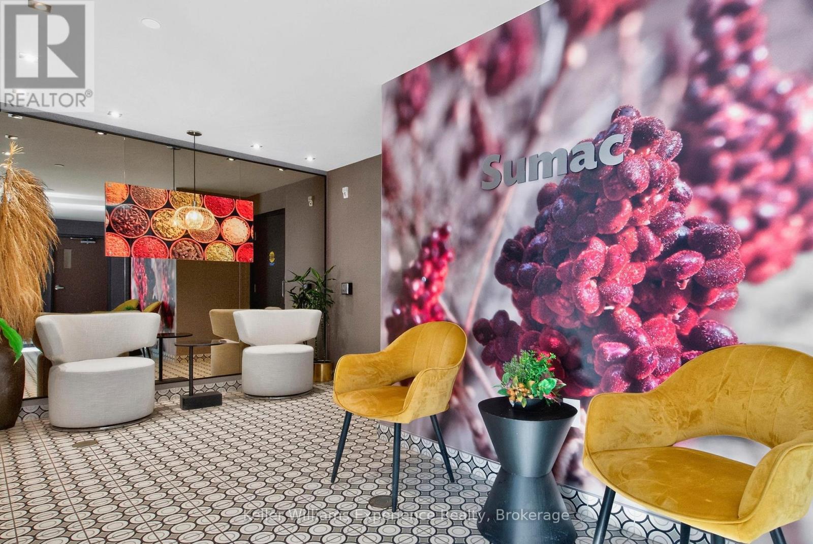 216 - 4 Spice Way, Barrie, Ontario  L9J 0M2 - Photo 3 - S12720300