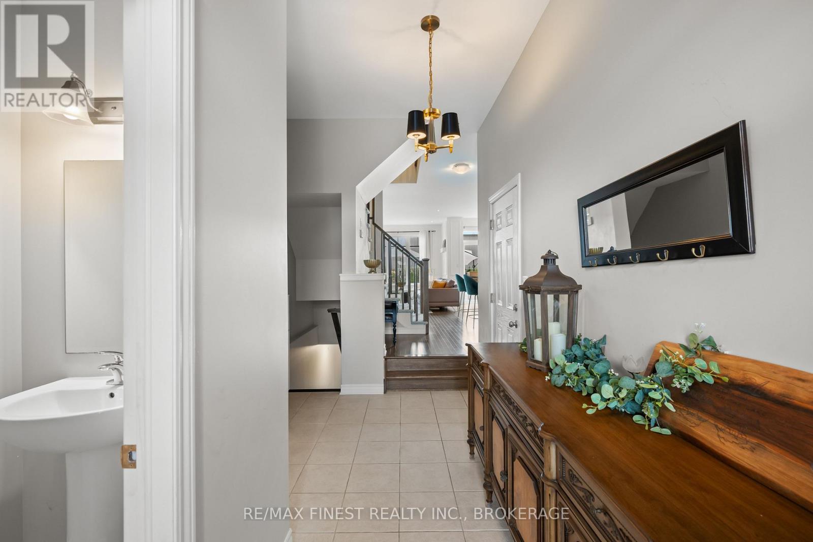 913 Stonewalk Drive, Kingston, Ontario  K7K 0G9 - Photo 2 - X12720310