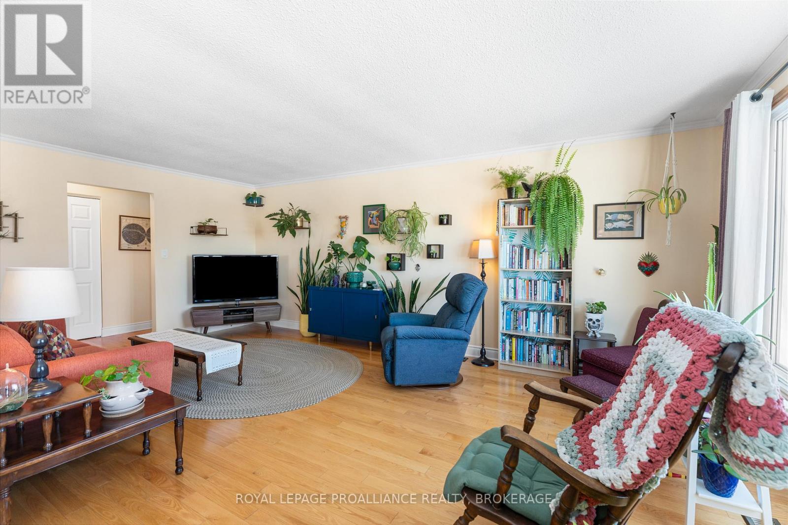 812 Hillside Drive, Kingston, Ontario K7M 5Y8 - Photo 10 - X12720416