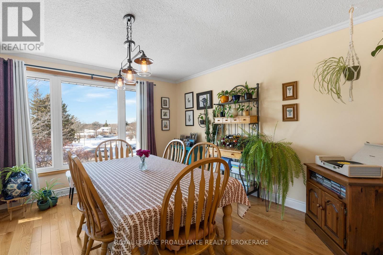 812 Hillside Drive, Kingston, Ontario K7M 5Y8 - Photo 14 - X12720416