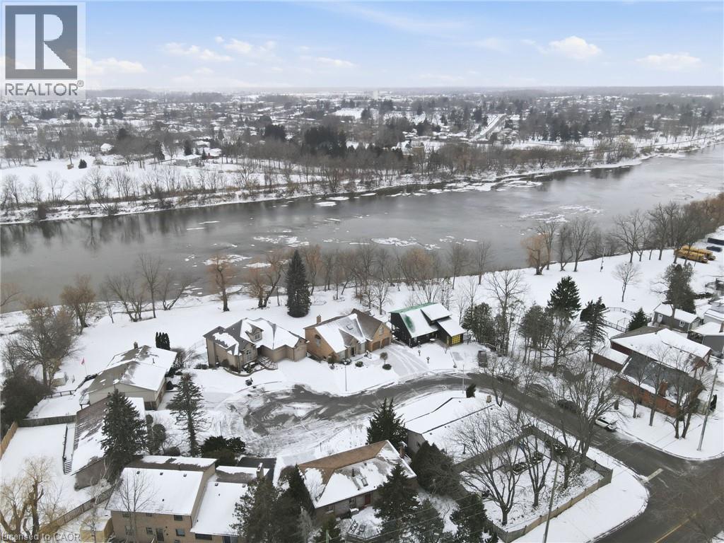 9 Lamb Court, Caledonia, Ontario  N3W 1E2 - Photo 43 - 40794091