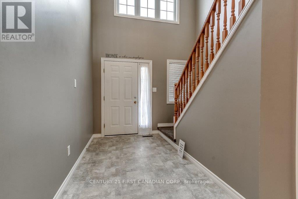 1754 Mickleborough Drive, London North, Ontario  N6G 5R4 - Photo 4 - X12720292