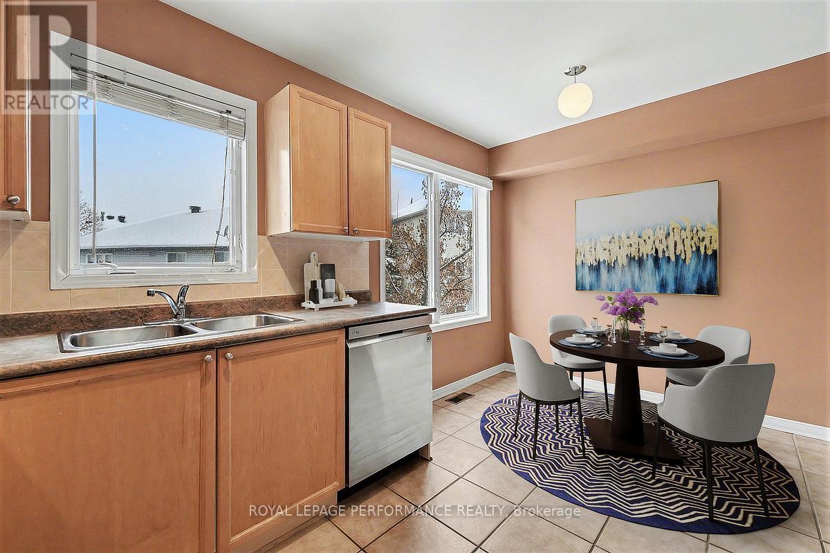 83 Manhattan Crescent, Ottawa, Ontario  K2C 4B8 - Photo 7 - X12720326