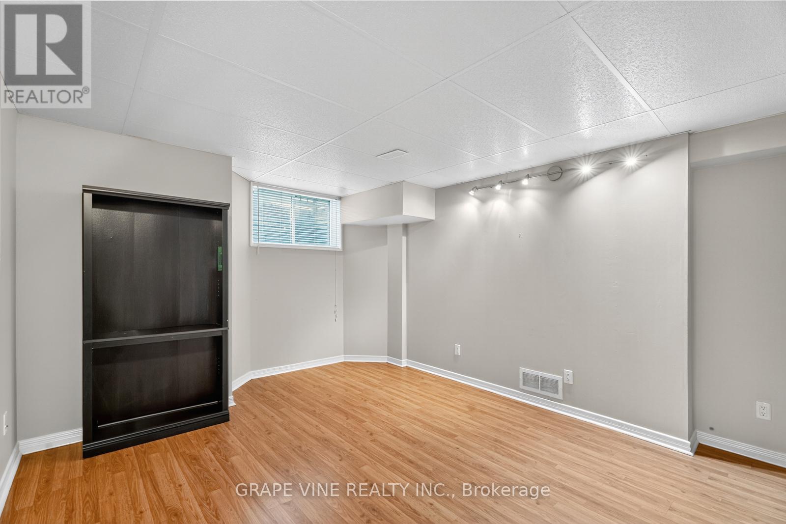 16 Cedar Valley Drive, Ottawa, Ontario  K2M 2Y5 - Photo 23 - X12720344