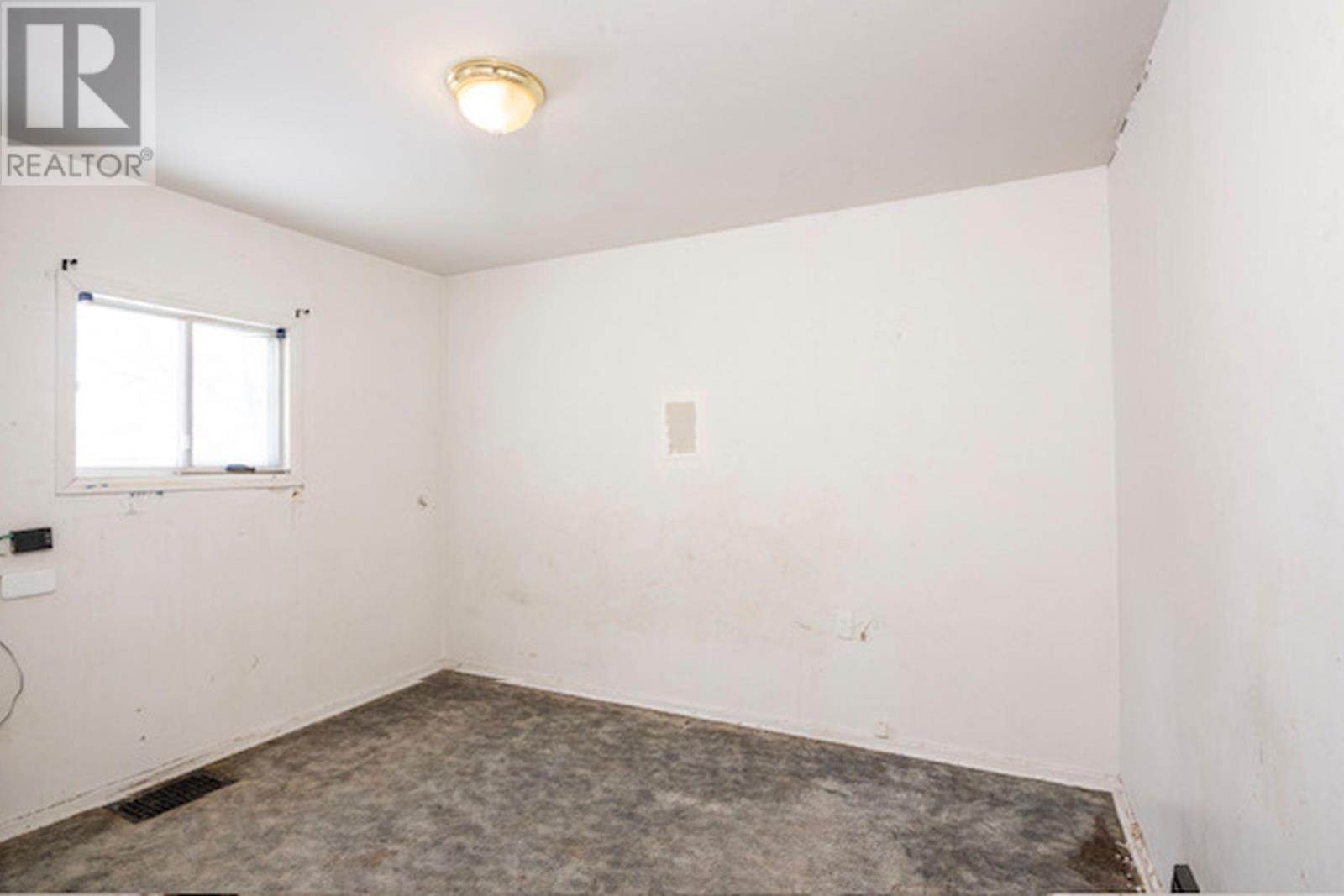 372 Grenville Ave, Thunder Bay, Ontario  P7A 2B8 - Photo 12 - TB2600109