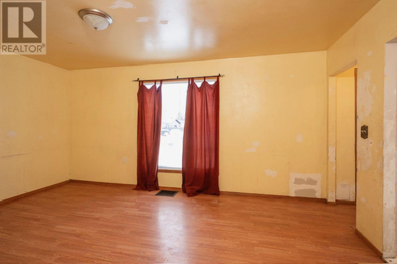 372 Grenville Ave, Thunder Bay, Ontario  P7A 2B8 - Photo 4 - TB2600109