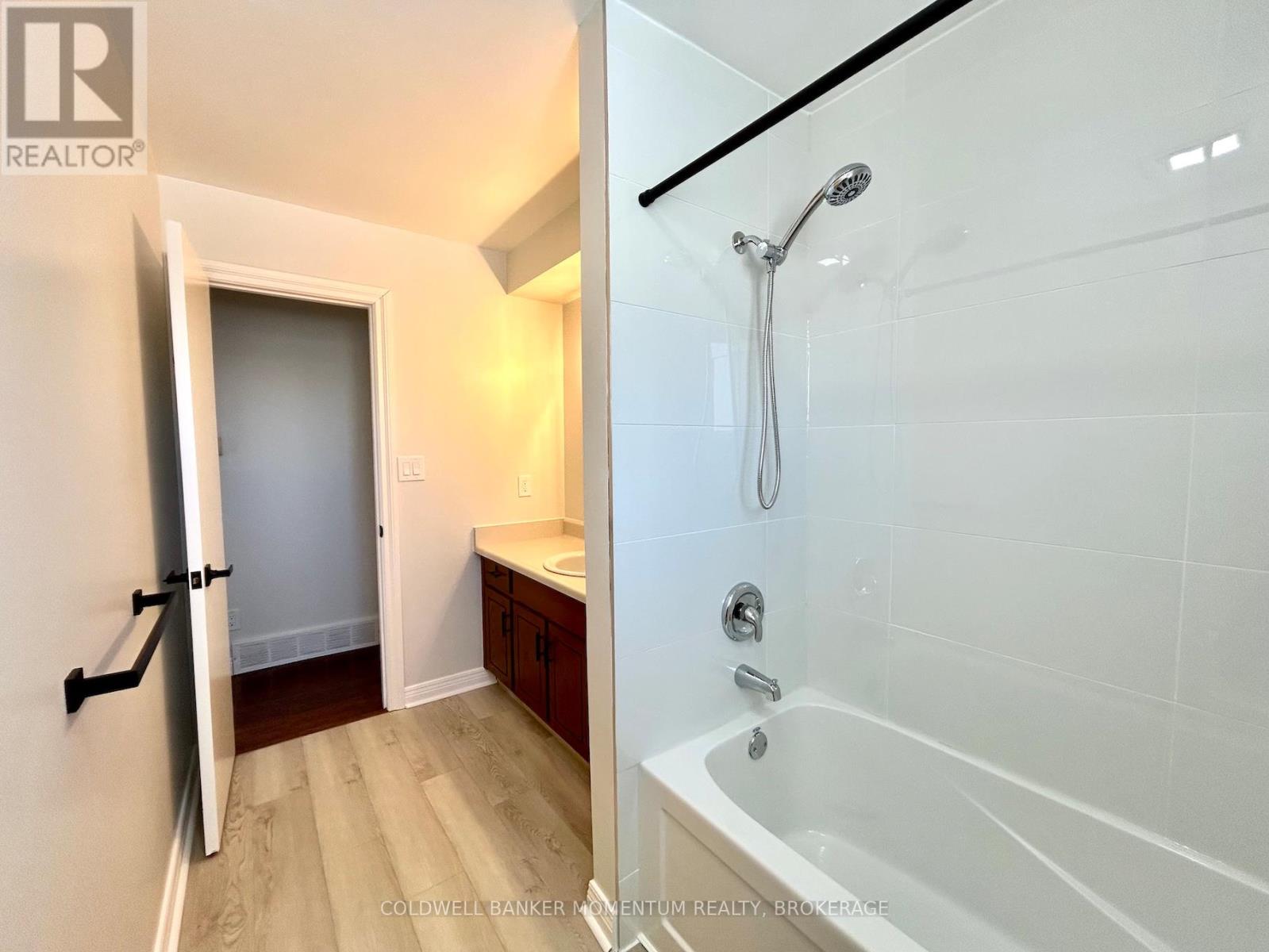 Main - 2 Cornwell Circle, St. Catharines, Ontario  L2S 3C5 - Photo 13 - X12720290