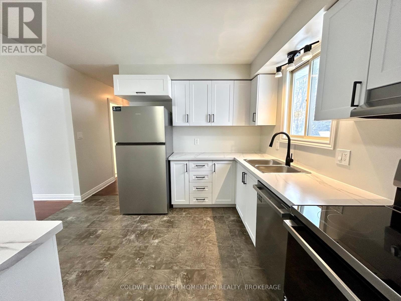 Main - 2 Cornwell Circle, St. Catharines, Ontario  L2S 3C5 - Photo 8 - X12720290