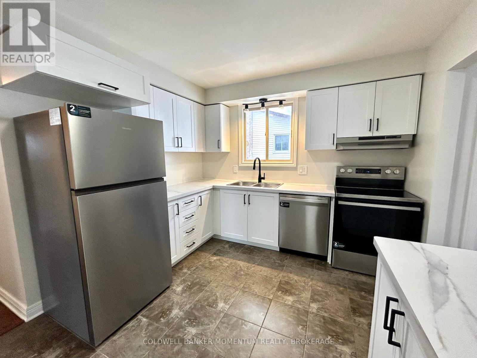 Main - 2 Cornwell Circle, St. Catharines, Ontario  L2S 3C5 - Photo 9 - X12720290