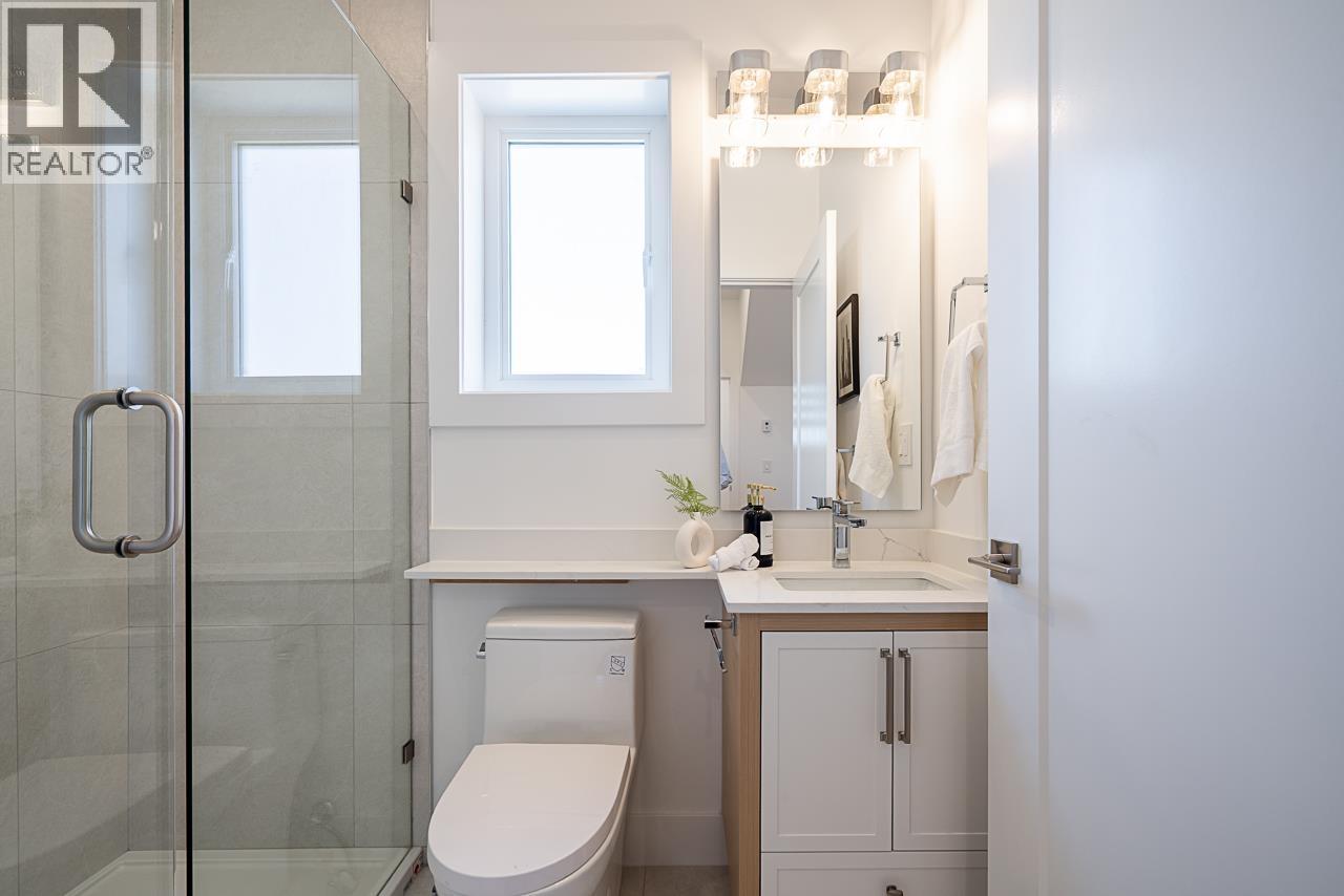 2105 E 33rd Avenue, Vancouver, British Columbia  V5N 3E9 - Photo 21 - R3082201