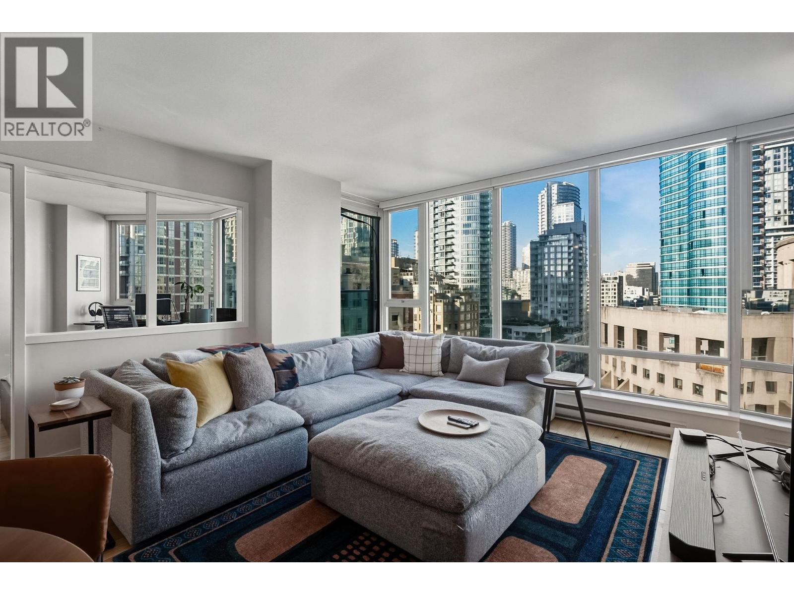 1705 788 HAMILTON STREET, Vancouver, British Columbia