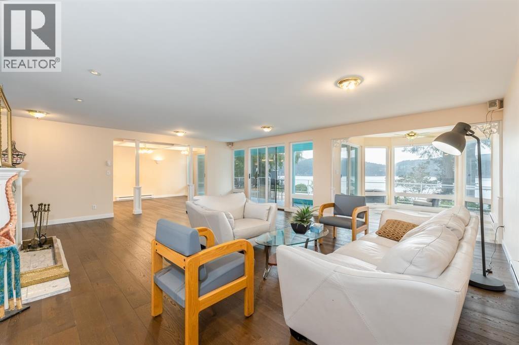 5559 Indian River Drive, North Vancouver, British Columbia  V7G 2T7 - Photo 9 - R3082210