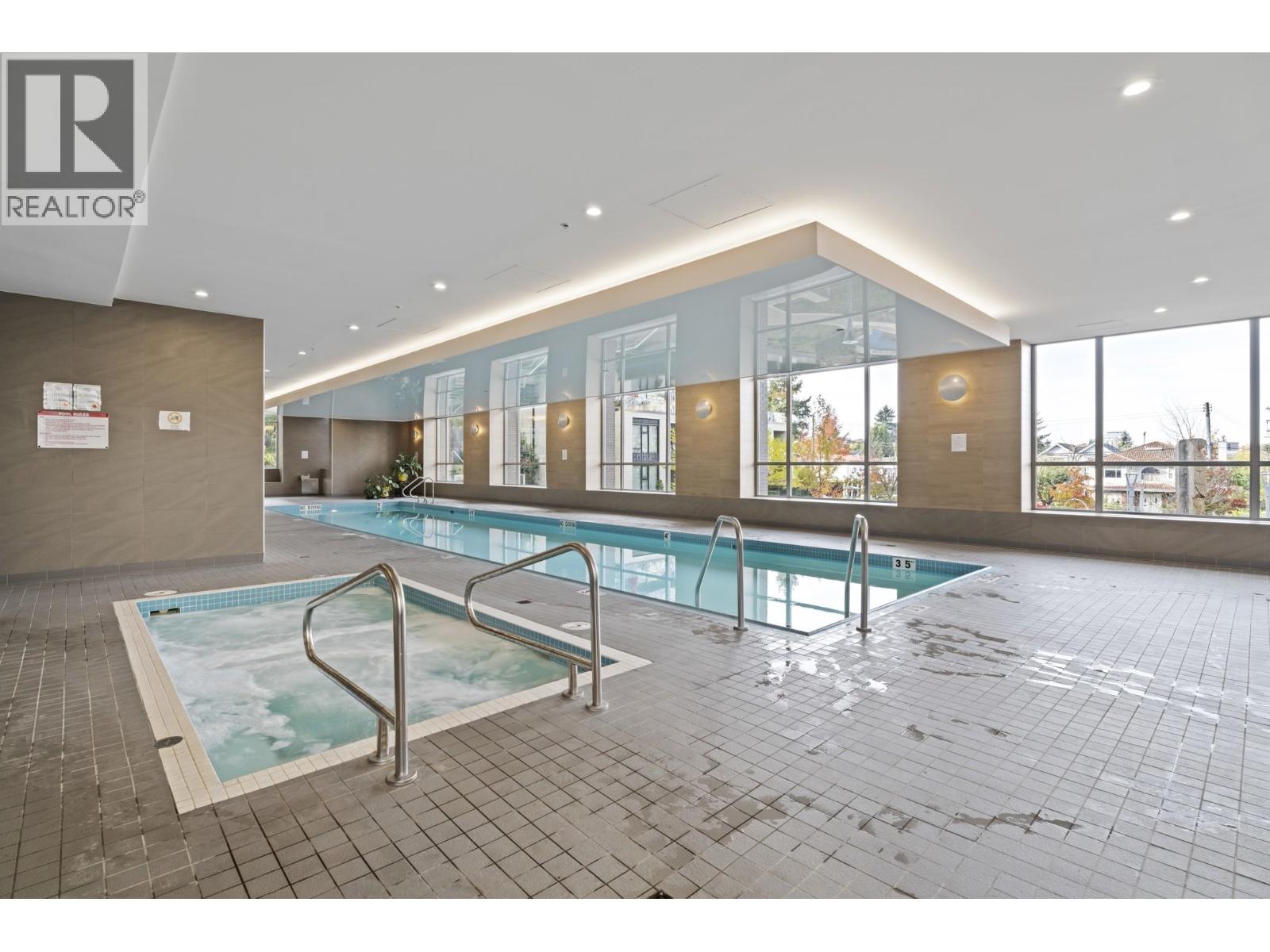 Listing Picture 21 of 27 : 1602 5515 BOUNDARY ROAD, Vancouver / 溫哥華 - 魯藝地產 Yvonne Lu Group - MLS Medallion Club Member