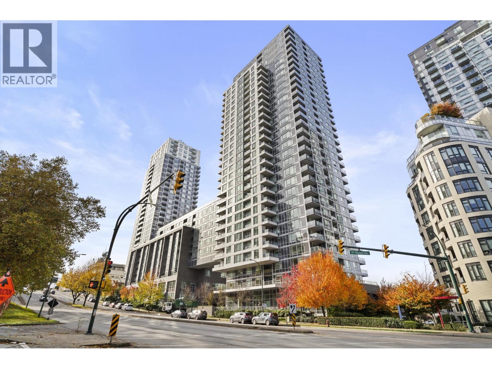 Listing Picture 24 of 27 : 1602 5515 BOUNDARY ROAD, Vancouver / 溫哥華 - 魯藝地產 Yvonne Lu Group - MLS Medallion Club Member