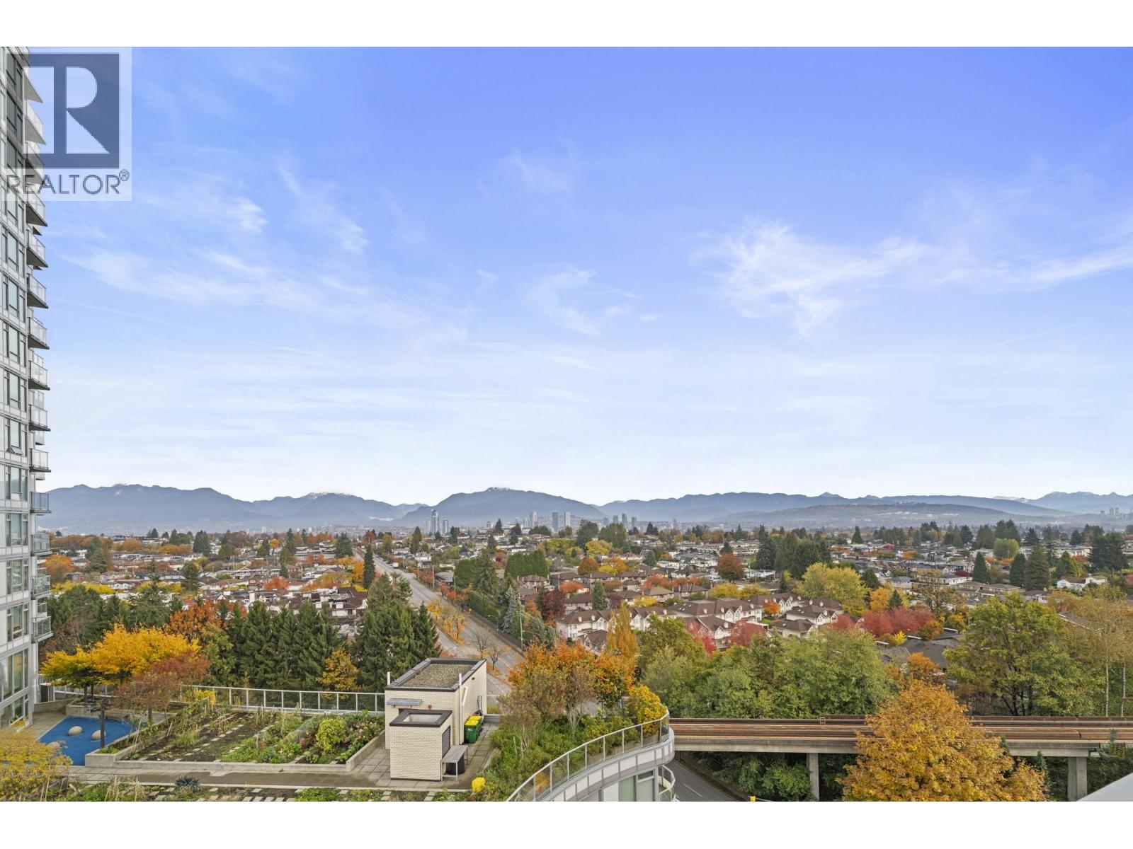 Listing Picture 17 of 27 : 1602 5515 BOUNDARY ROAD, Vancouver / 溫哥華 - 魯藝地產 Yvonne Lu Group - MLS Medallion Club Member