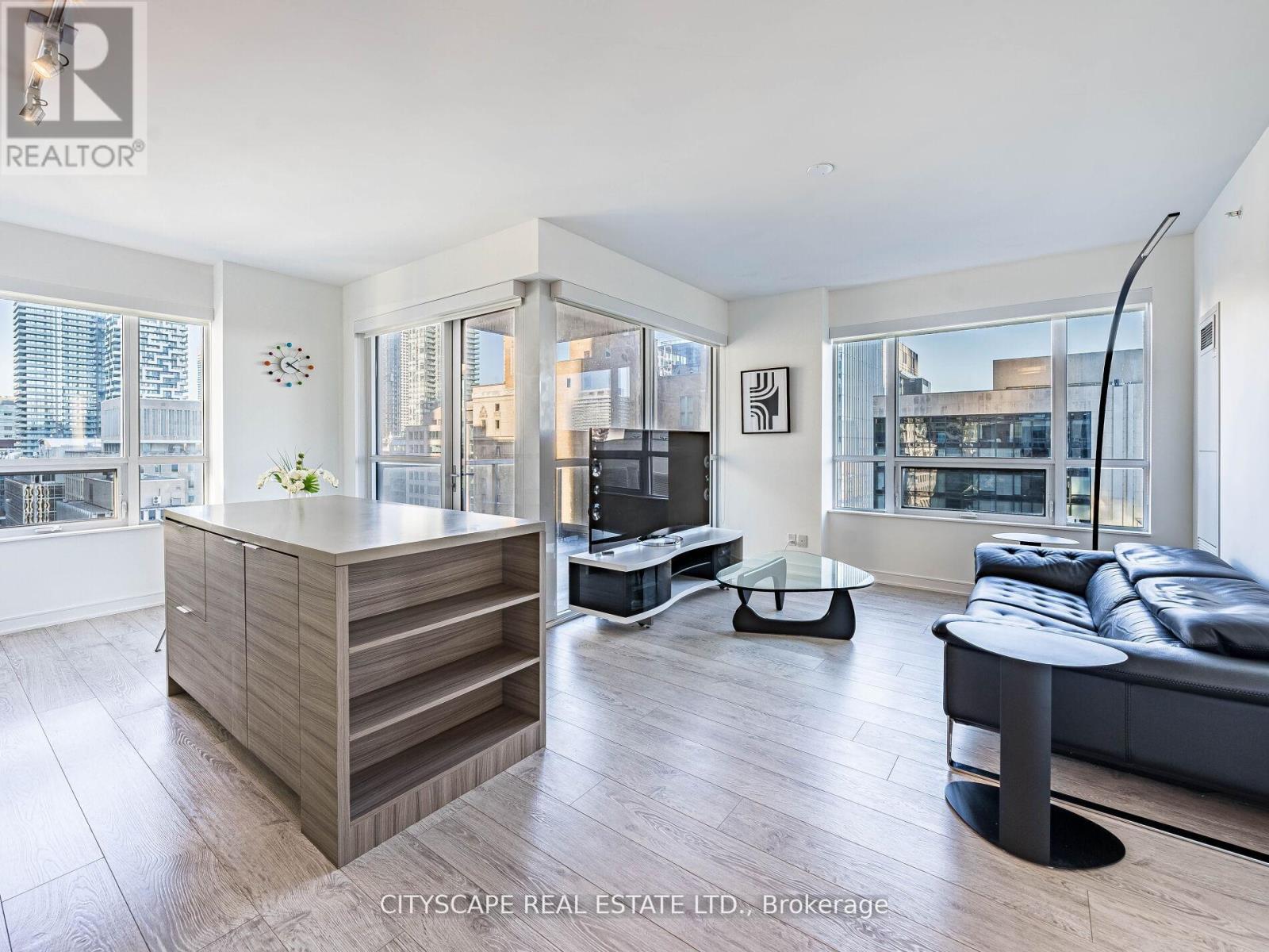 1605 - 88 Scott Street, Toronto, Ontario  M5E 0A9 - Photo 14 - C12720298