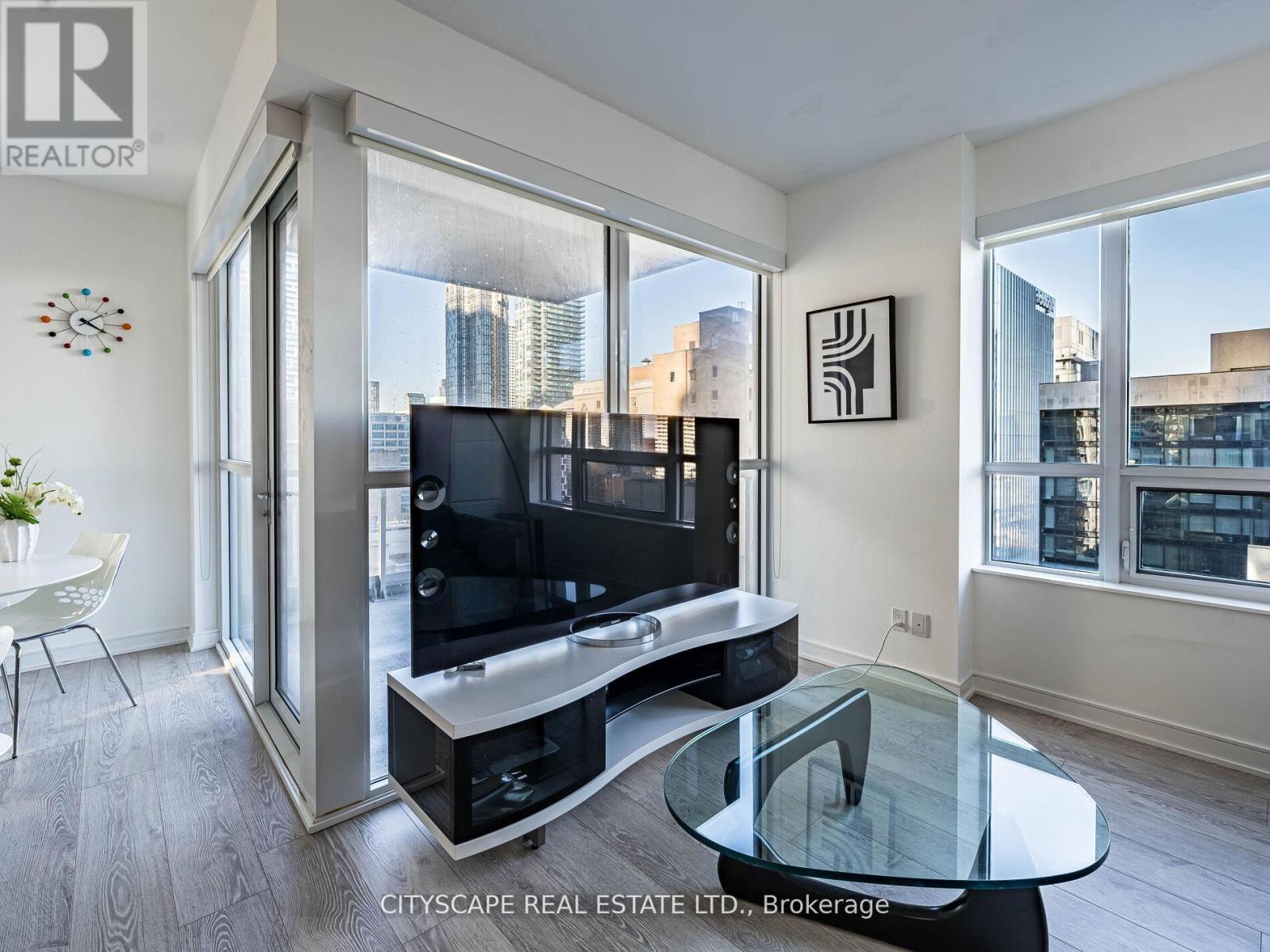 1605 - 88 Scott Street, Toronto, Ontario  M5E 0A9 - Photo 17 - C12720298