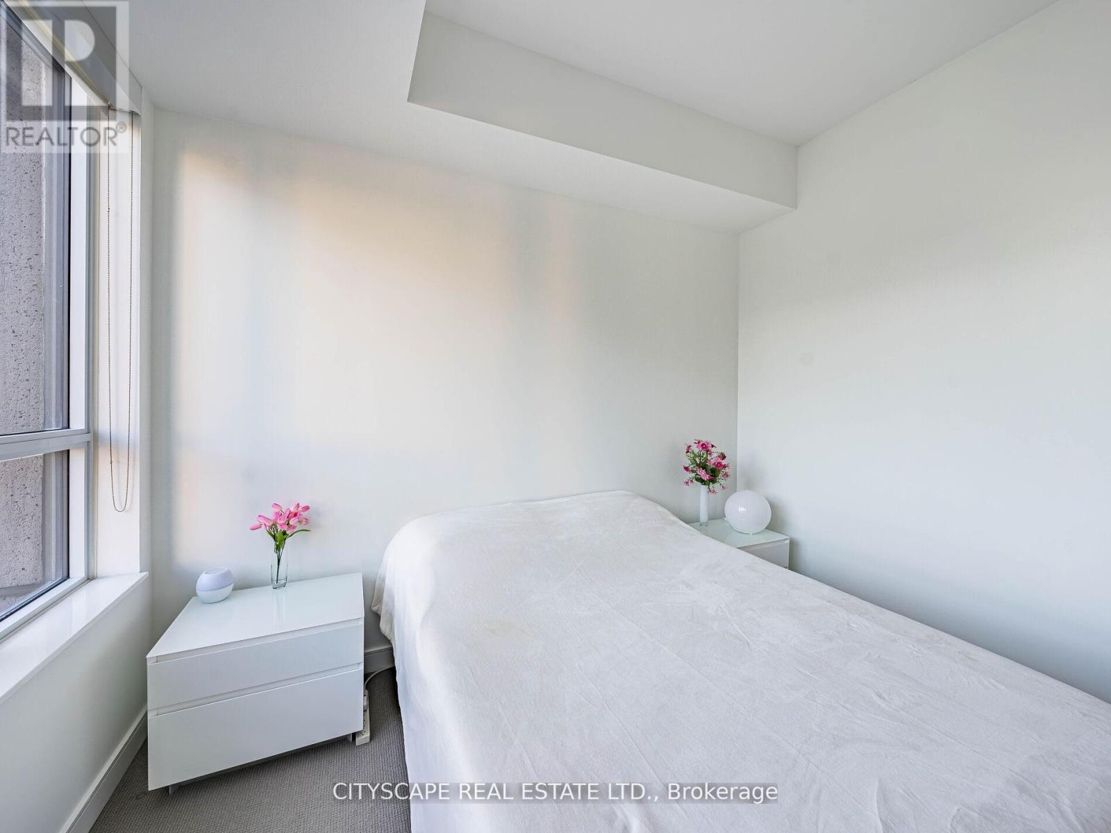 1605 - 88 Scott Street, Toronto, Ontario  M5E 0A9 - Photo 29 - C12720298