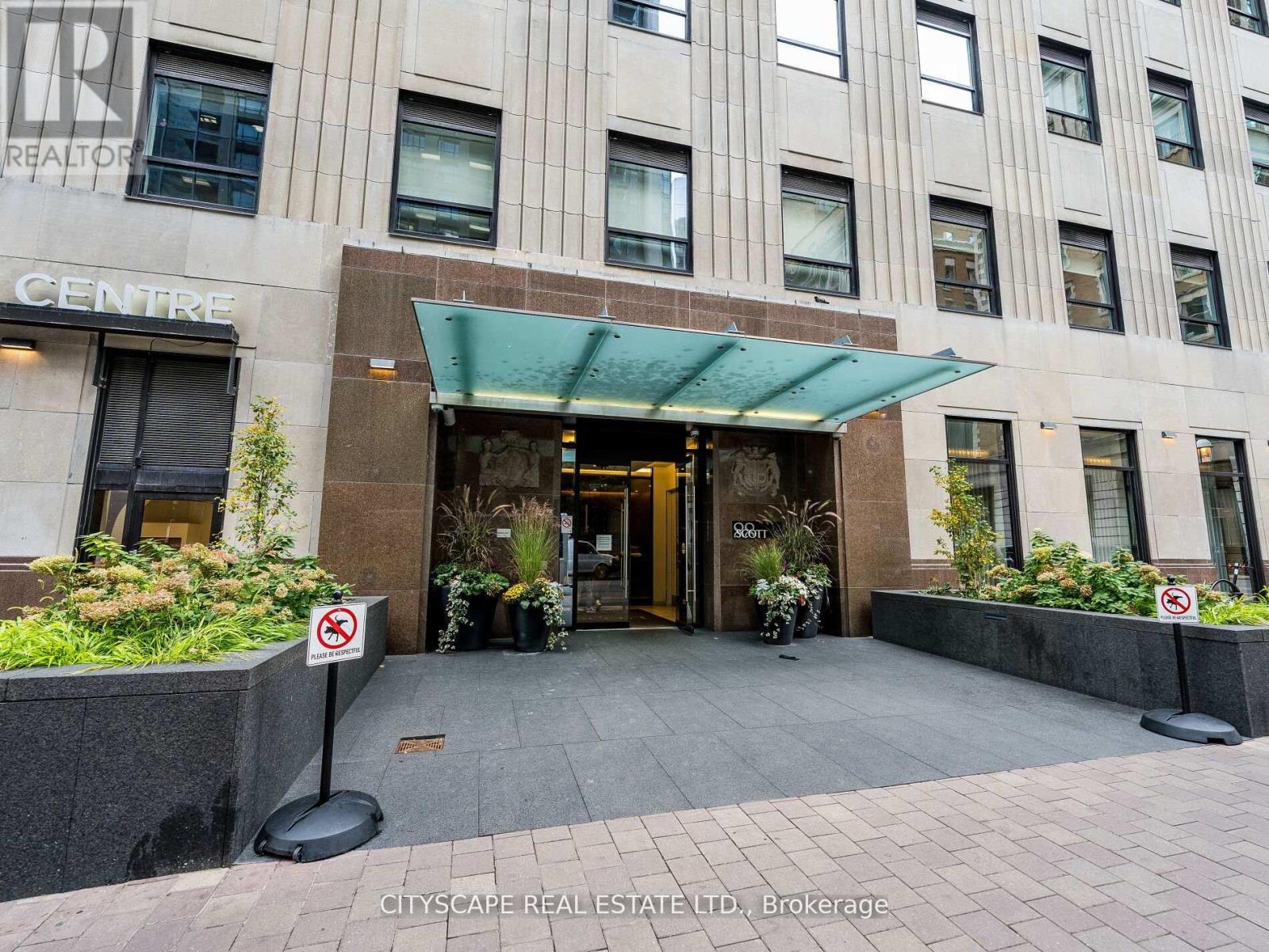 1605 - 88 Scott Street, Toronto, Ontario  M5E 0A9 - Photo 4 - C12720298