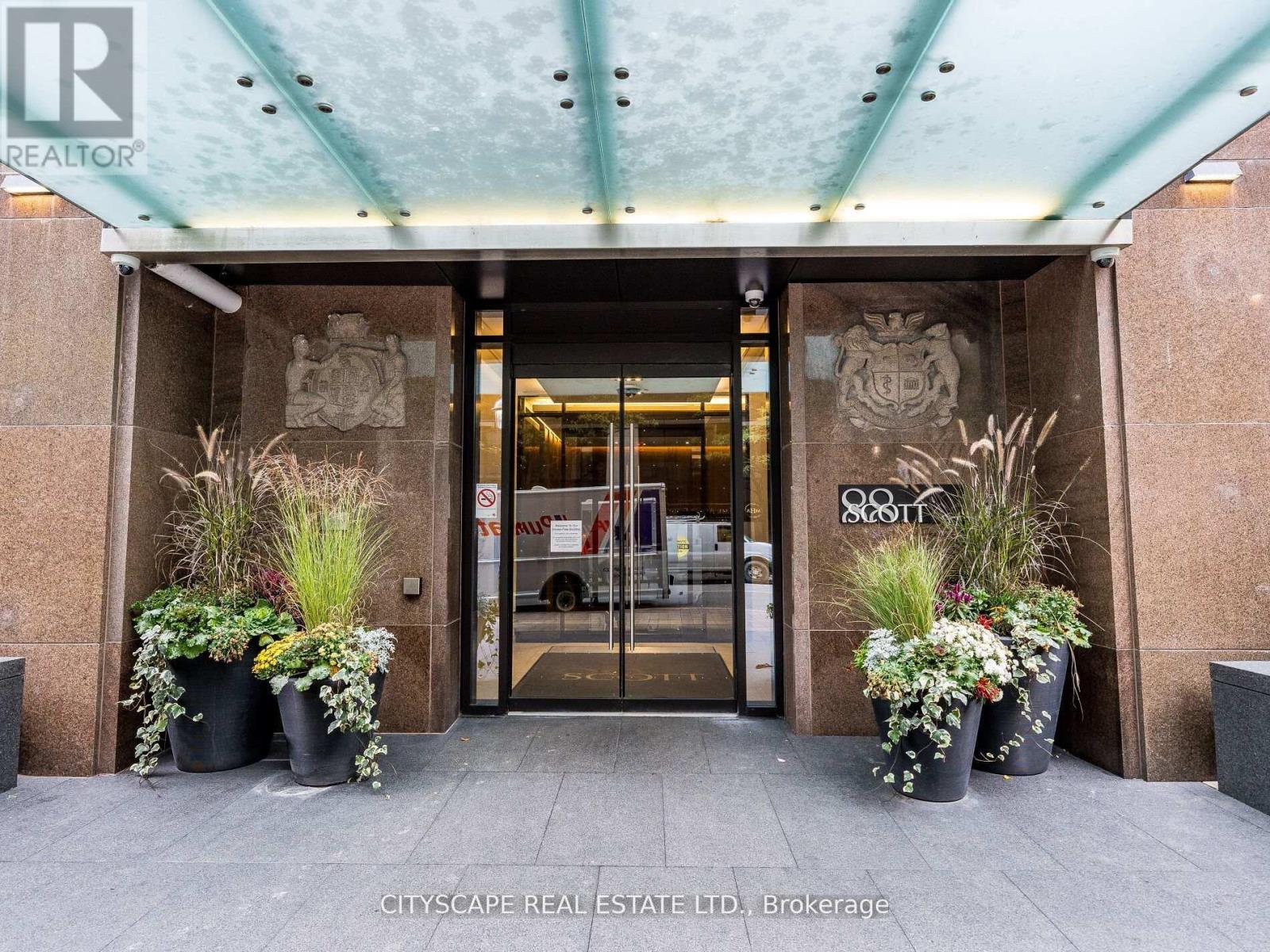 1605 - 88 Scott Street, Toronto, Ontario  M5E 0A9 - Photo 5 - C12720298