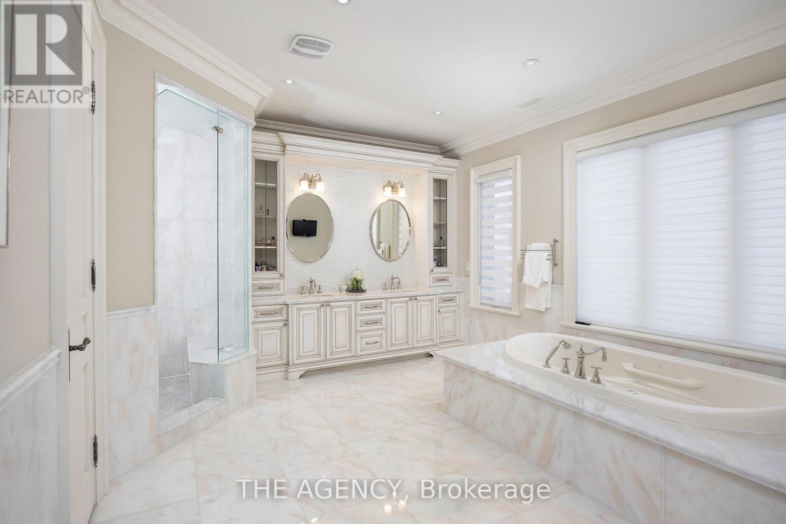 75 Arjay Crescent, Toronto, Ontario  M2L 1C6 - Photo 13 - C12720302