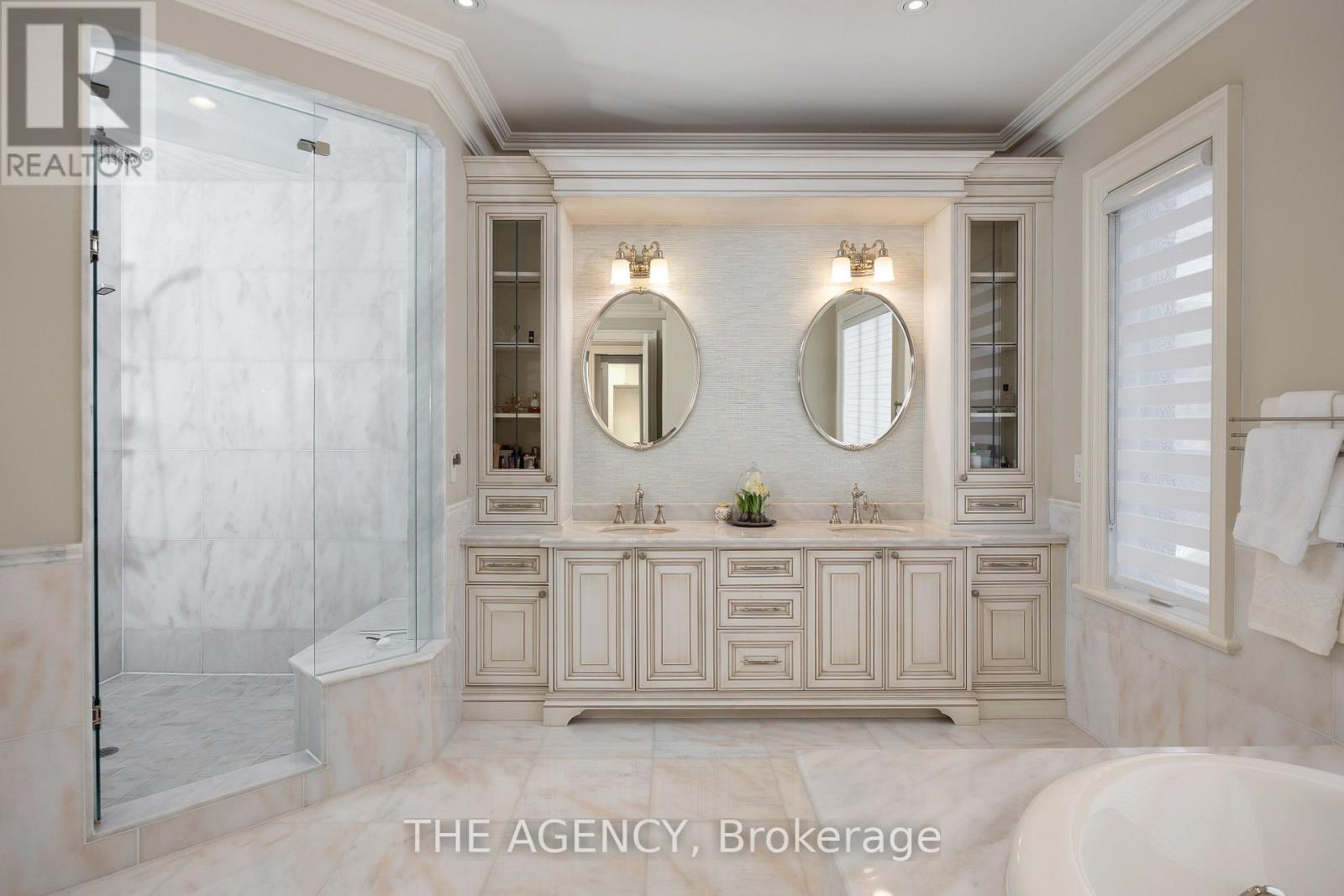 75 Arjay Crescent, Toronto, Ontario  M2L 1C6 - Photo 14 - C12720302