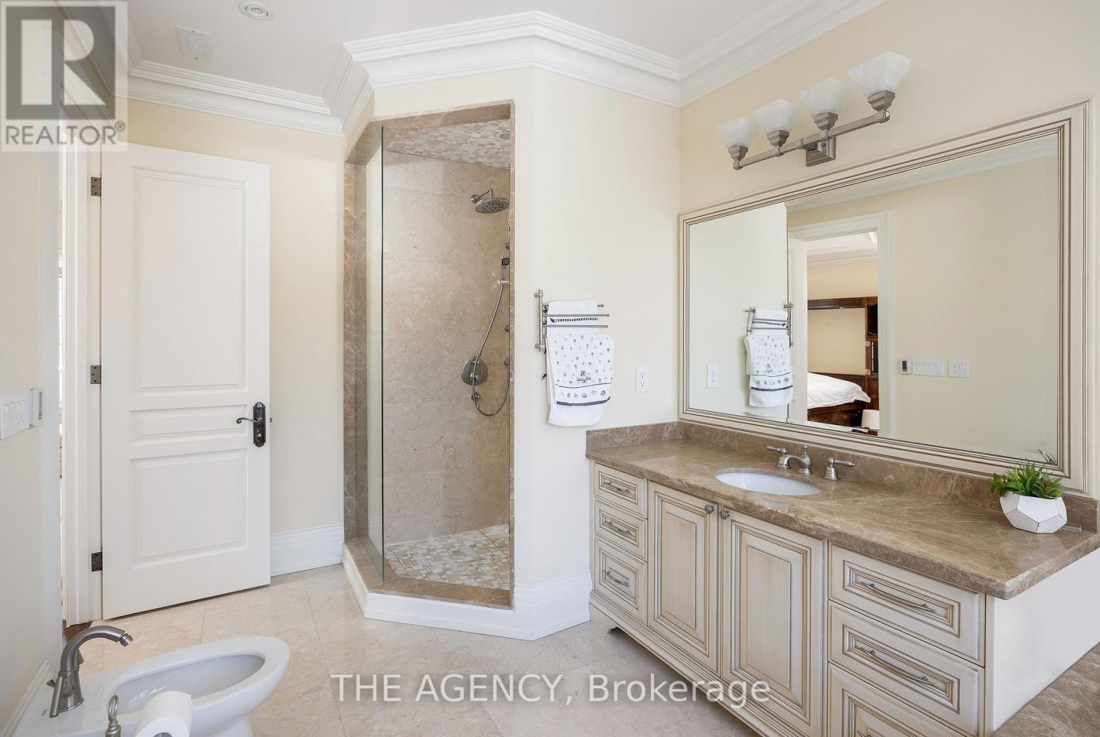 75 Arjay Crescent, Toronto, Ontario  M2L 1C6 - Photo 17 - C12720302