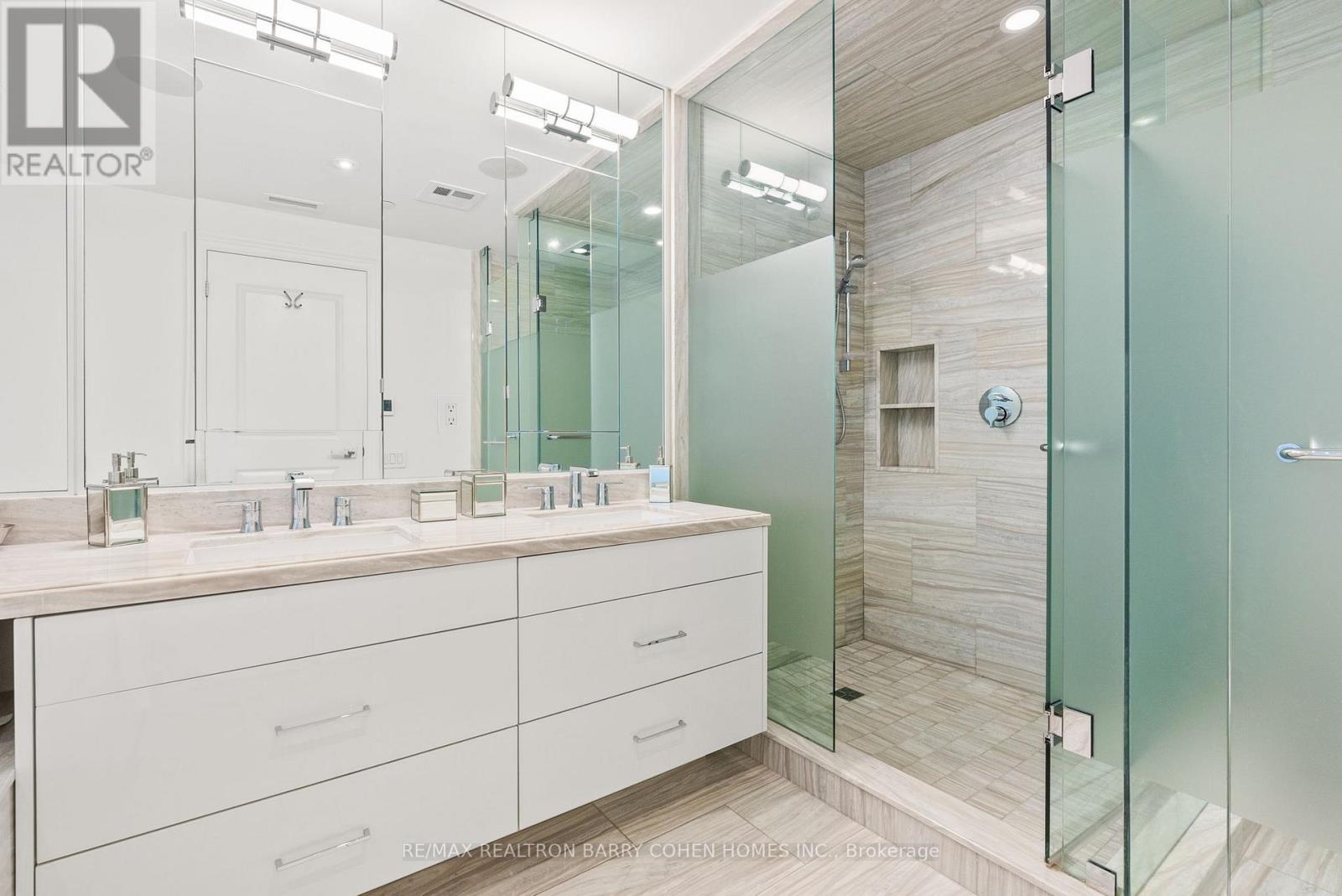 133 Pears Avenue, Toronto, Ontario  M5R 1T3 - Photo 21 - C12720314