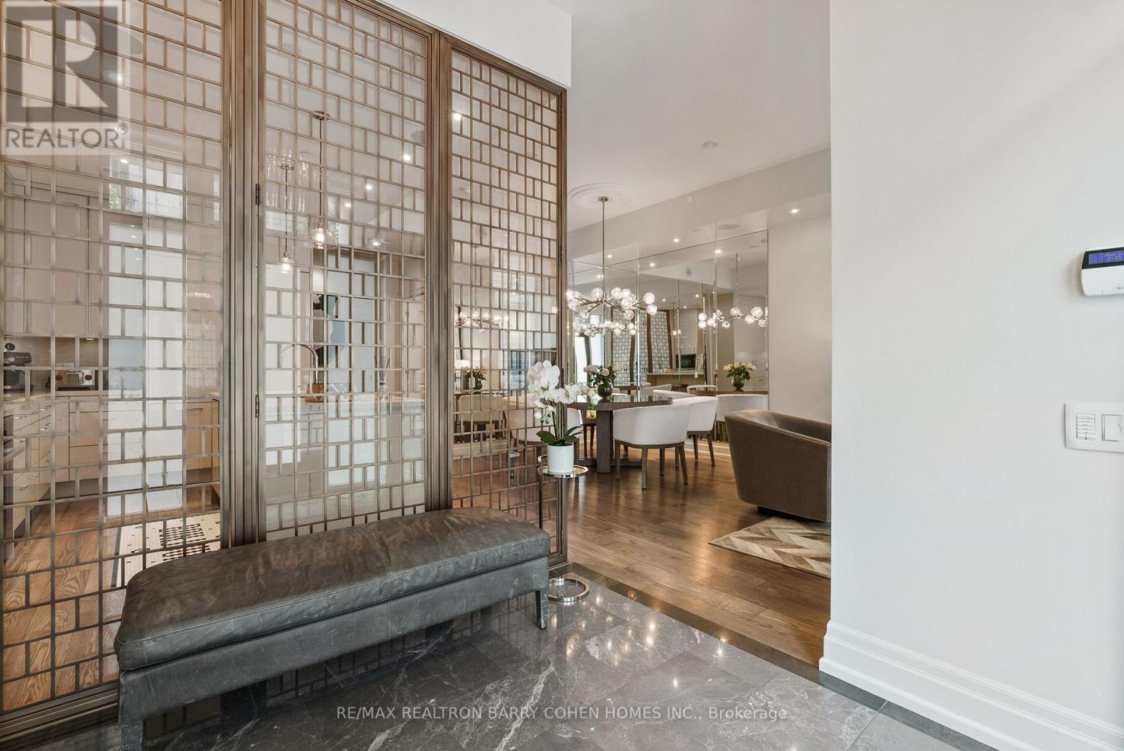 133 Pears Avenue, Toronto, Ontario  M5R 1T3 - Photo 5 - C12720314