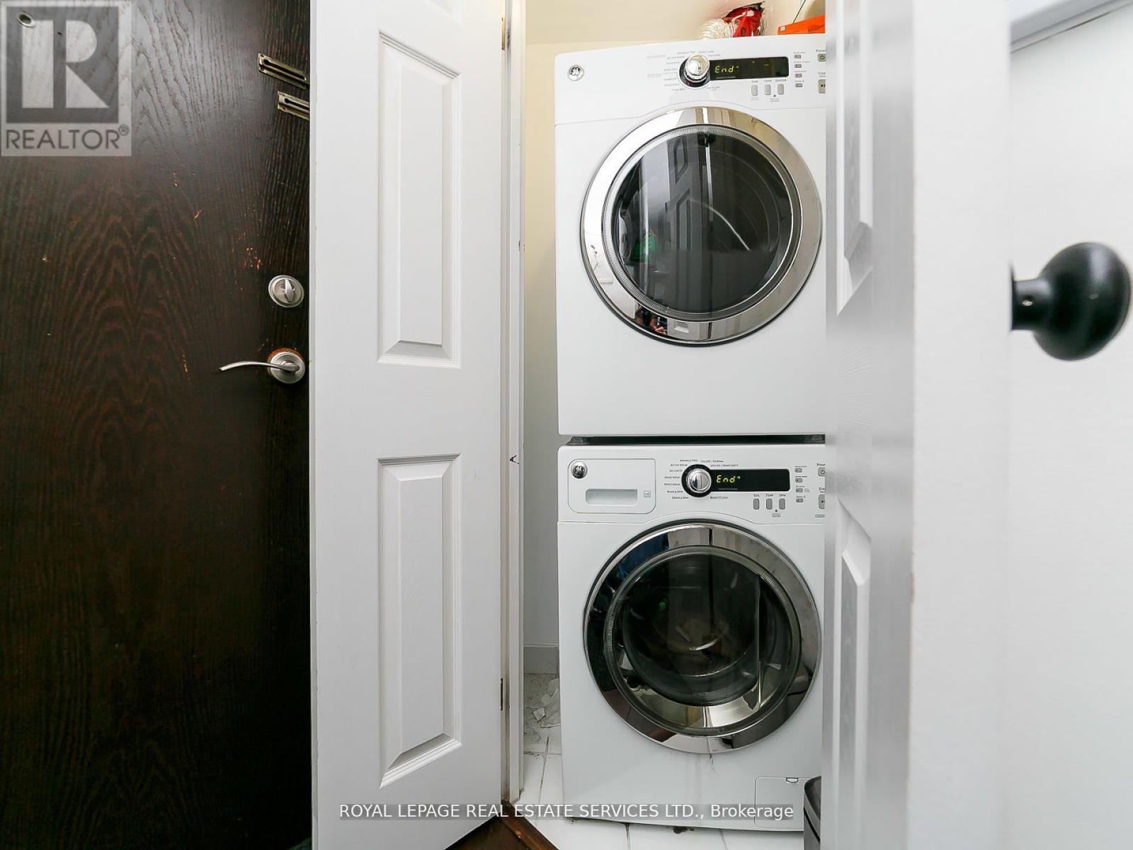 407 - 10 Queens Quay W, Toronto, Ontario  M5J 2R9 - Photo 29 - C12720384