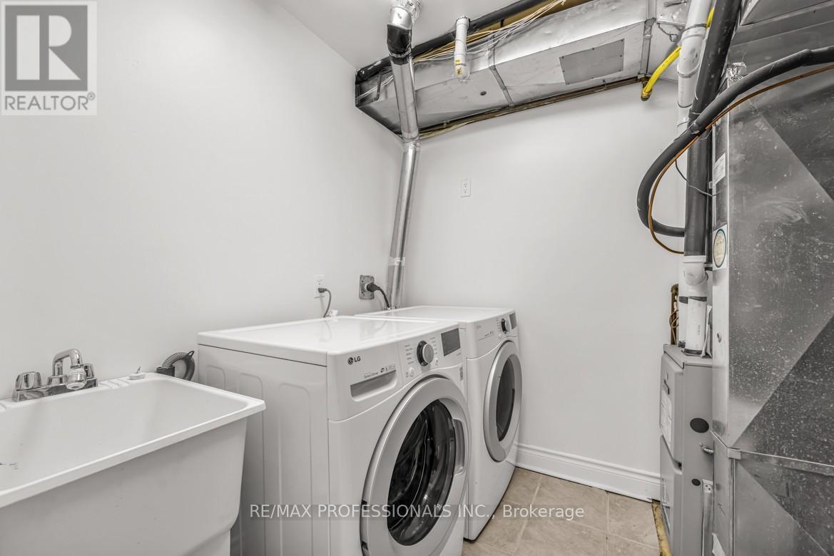 Lower - 213 Major Street, Toronto, Ontario  M5S 2L4 - Photo 11 - C12720412