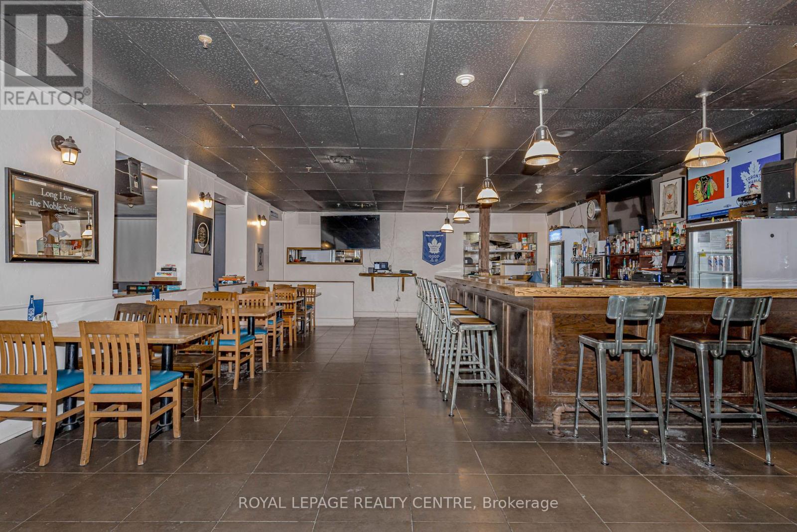 1028 Eglinton Avenue W, Toronto, Ontario  M6C 2C5 - Photo 19 - C12720420