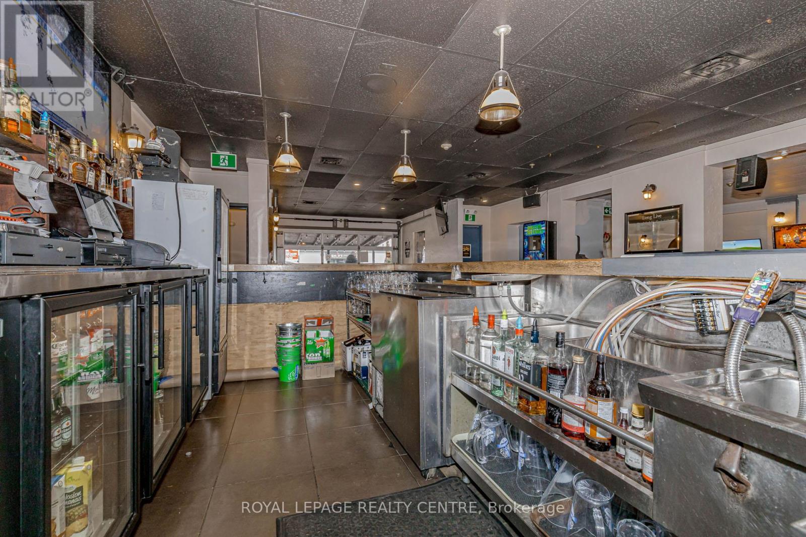 1028 Eglinton Avenue W, Toronto, Ontario  M6C 2C5 - Photo 27 - C12720420