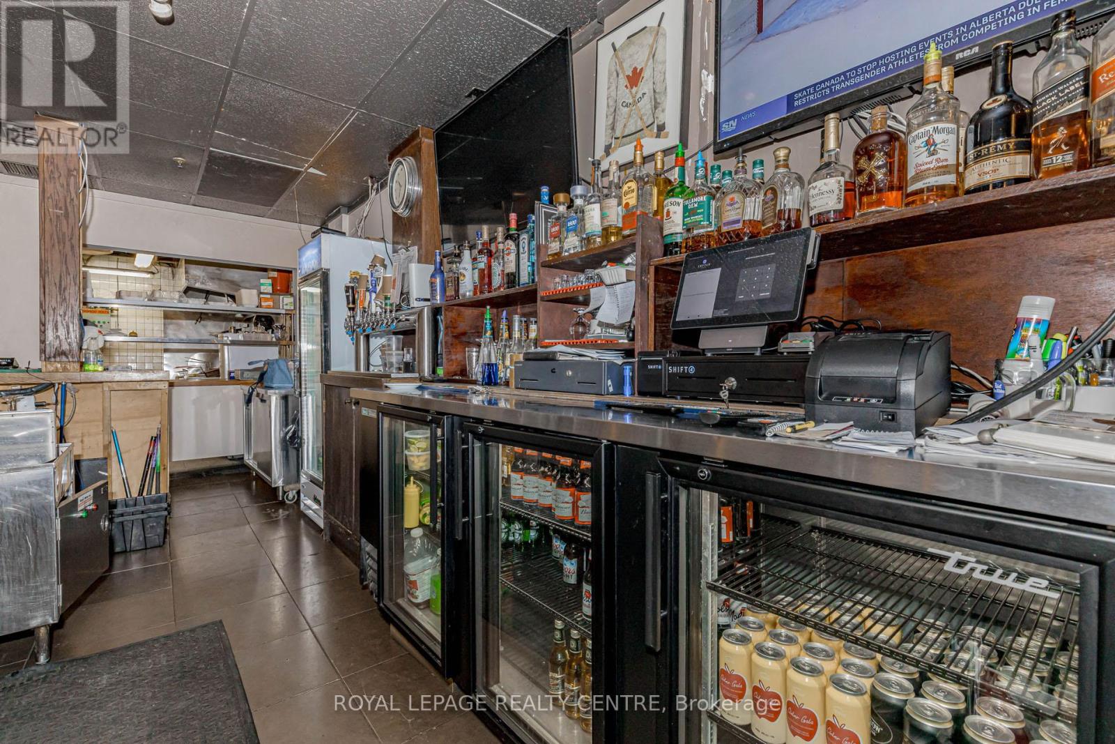 1028 Eglinton Avenue W, Toronto, Ontario  M6C 2C5 - Photo 28 - C12720420