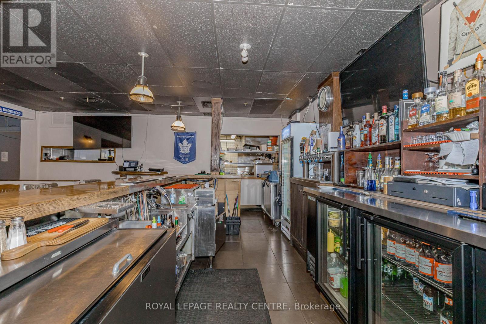 1028 Eglinton Avenue W, Toronto, Ontario  M6C 2C5 - Photo 29 - C12720420