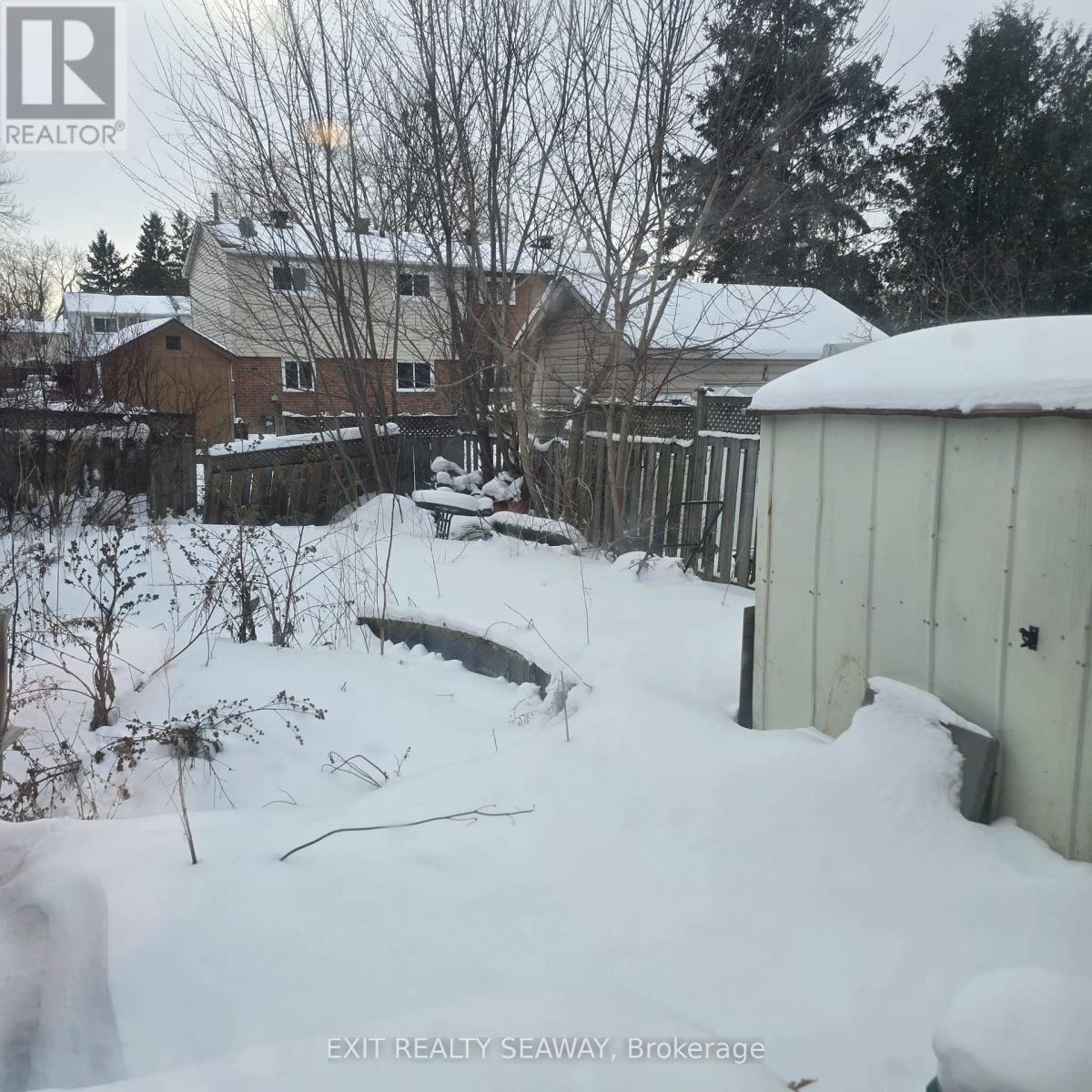 212 Mcelroy Drive, Ottawa, Ontario  K2L 1Y1 - Photo 11 - X12720364