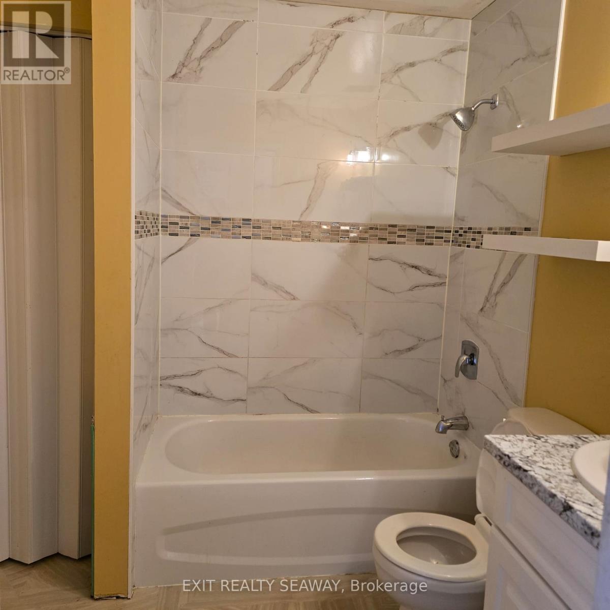 212 Mcelroy Drive, Ottawa, Ontario  K2L 1Y1 - Photo 6 - X12720364