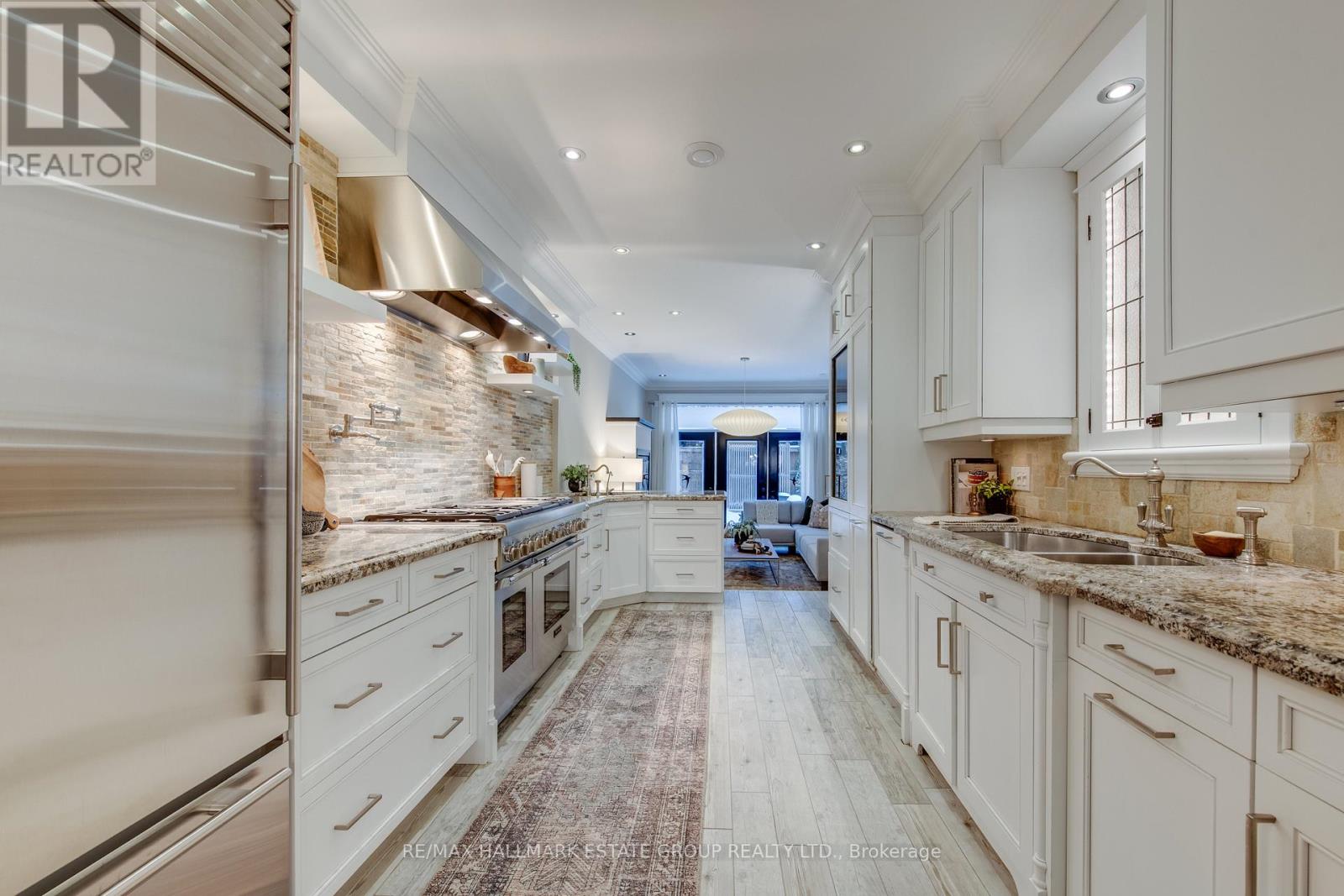 36 Hazelwood Avenue, Toronto, Ontario  M4J 1K5 - Photo 13 - E12720312