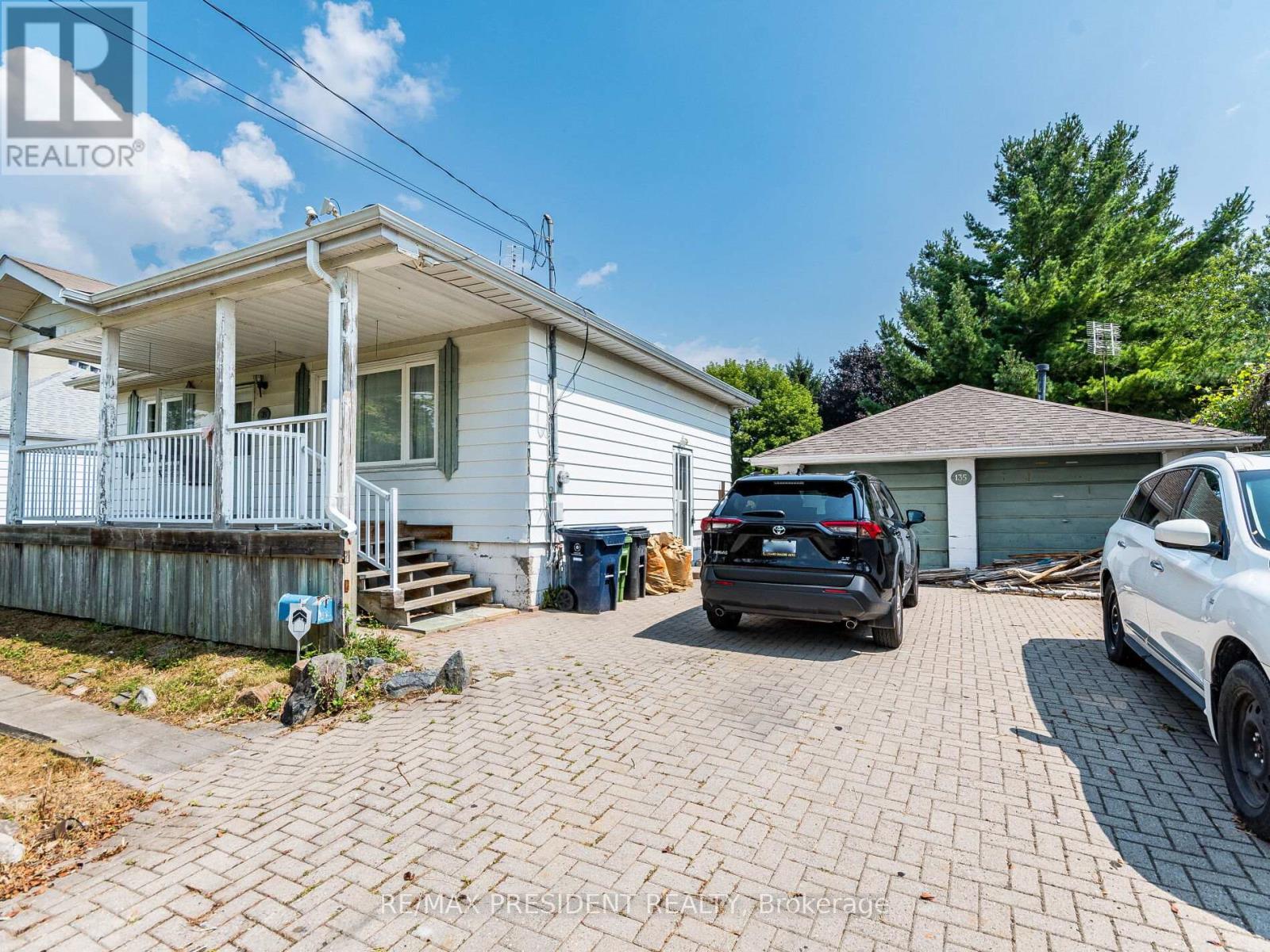 135 Kitchener Road, Toronto, Ontario  M1E 2Y2 - Photo 2 - E12720380