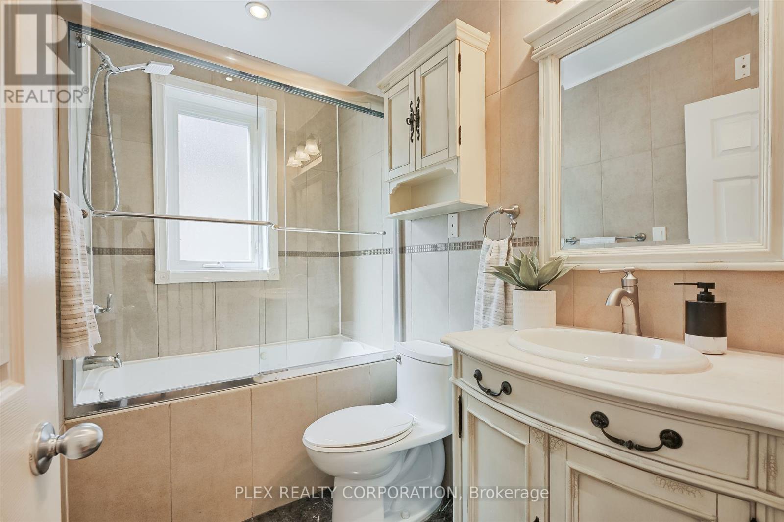 192 Coxwell Avenue, Toronto, Ontario  M4L 3B2 - Photo 27 - E12720396