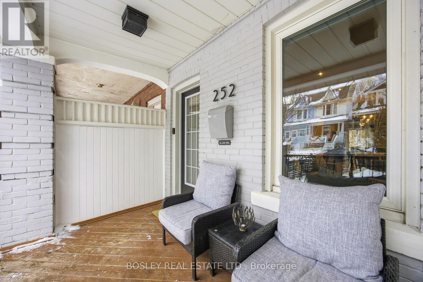 252 Highfield Road, Toronto, Ontario  M4L 2V5 - Photo 3 - E12720400