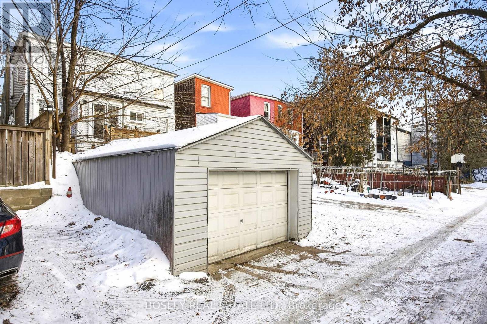 252 Highfield Road, Toronto, Ontario  M4L 2V5 - Photo 40 - E12720400