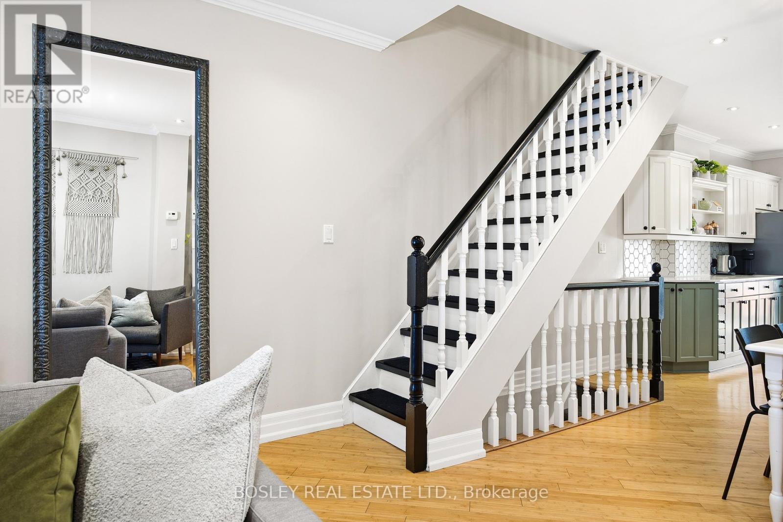 252 Highfield Road, Toronto, Ontario  M4L 2V5 - Photo 9 - E12720400