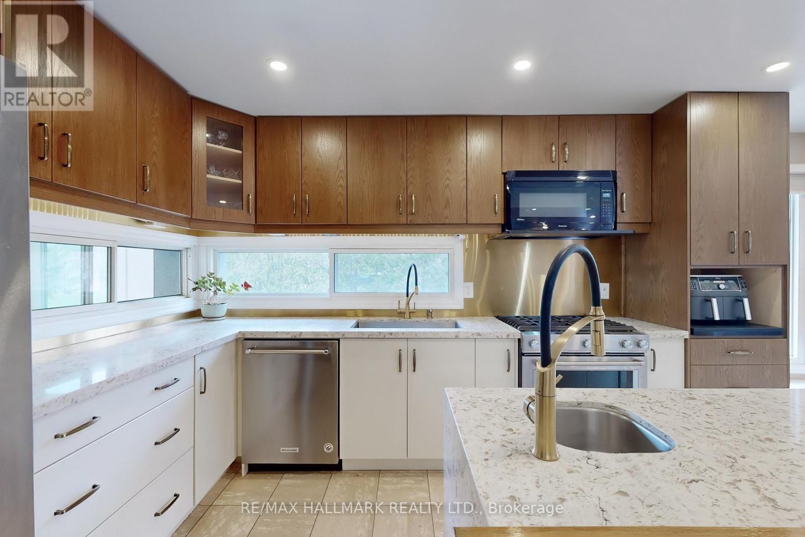 115 Lynwood Crescent, King, Ontario  L0G 1N0 - Photo 13 - N12720284