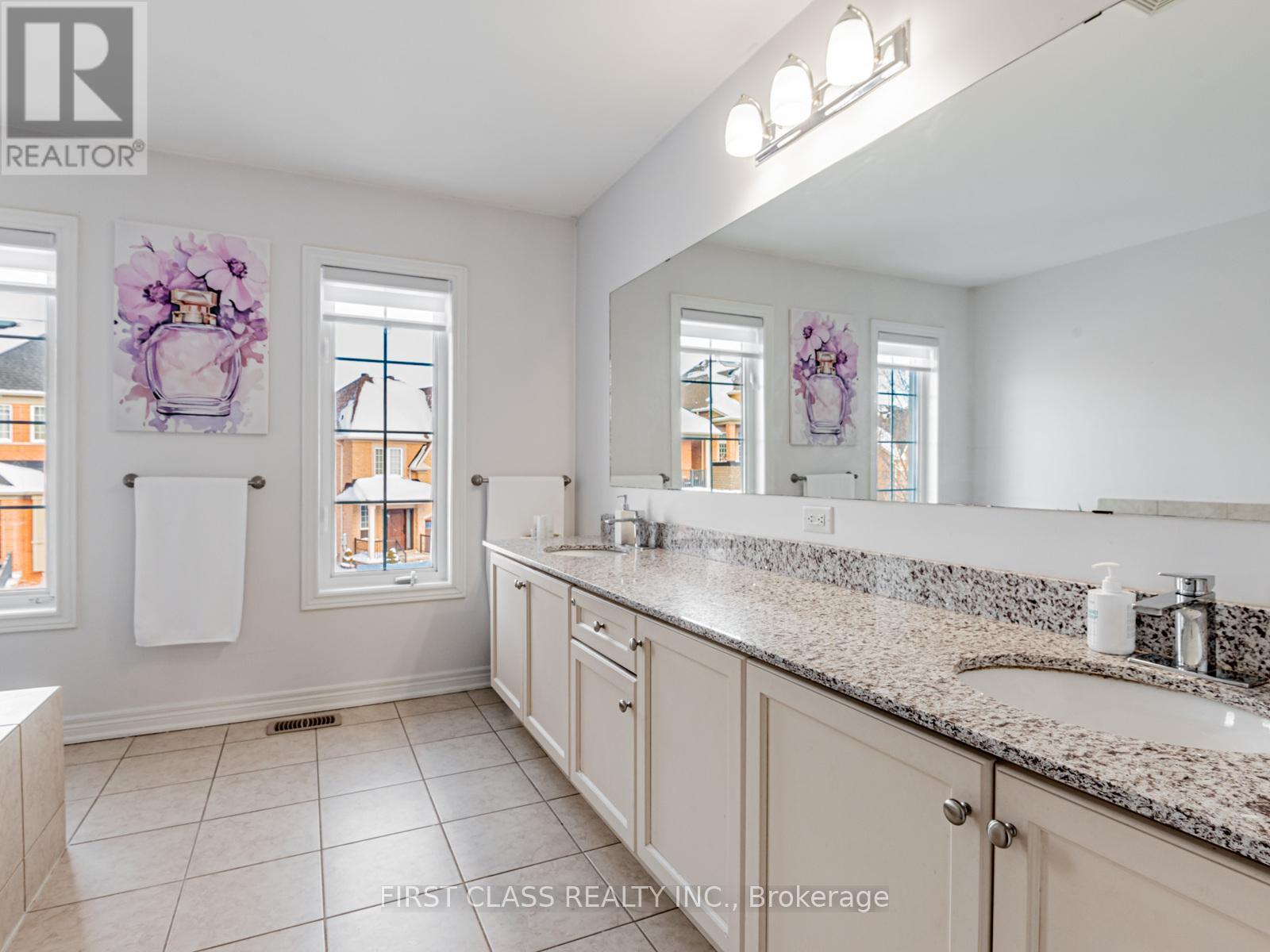 11 Amstel Avenue, Richmond Hill, Ontario  L4E 0P7 - Photo 19 - N12720286